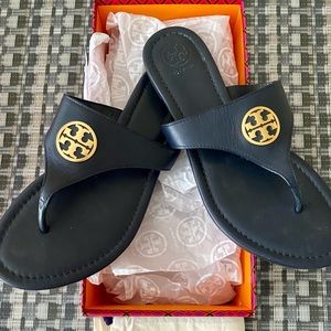 Tory Burch Benton Flat Thong Navy 7.5